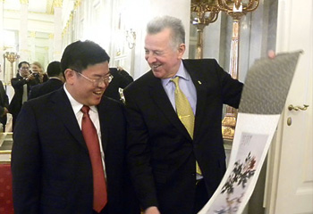 匈牙利总统接见盈科律师